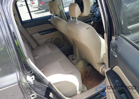 2016 Jeep Patriot Sport from USA, damaged, VIN 1C4NJPBB4GD527049